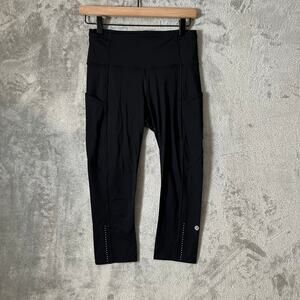Lululemon Fast & Free Crop Nulux Black Size 6 High Rise Side Pockets Reflective